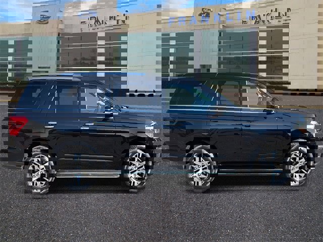 Certified 2023 Ford Expedition Limited image 8