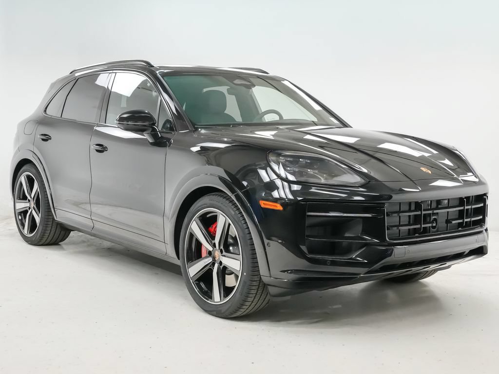 New 2026 Porsche Cayenne GTS AWD/4WD image 8