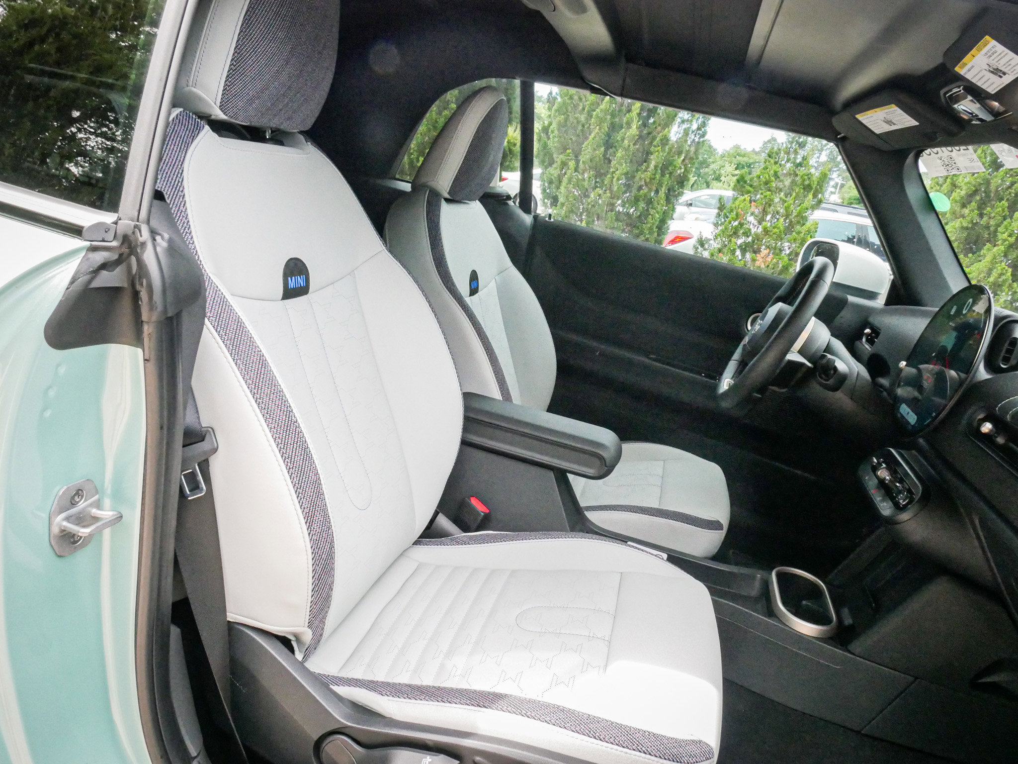 Used 2025 MINI Cooper S FWD image 31