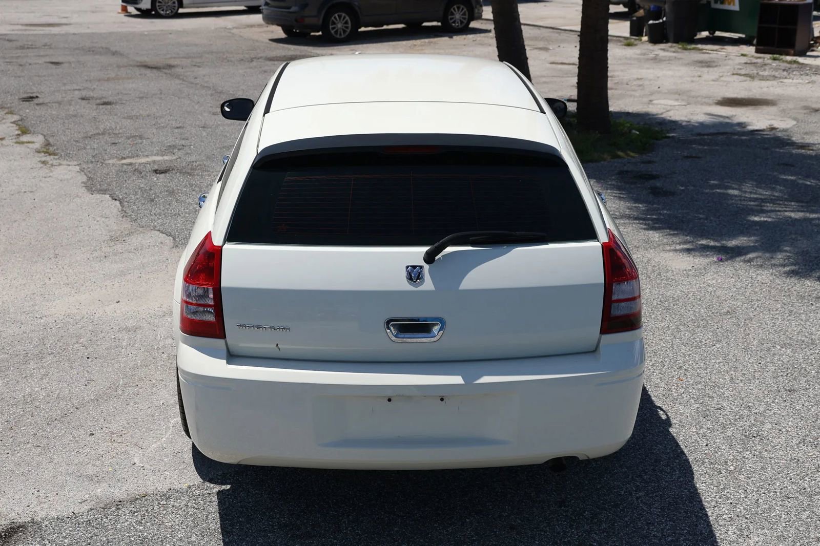 Used 2005 Dodge Magnum SE RWD image 6