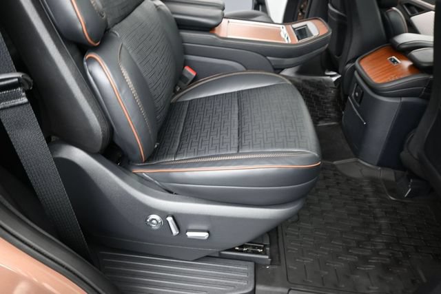 Certified 2025 Lincoln Navigator Black Label AWD/4WD image 27