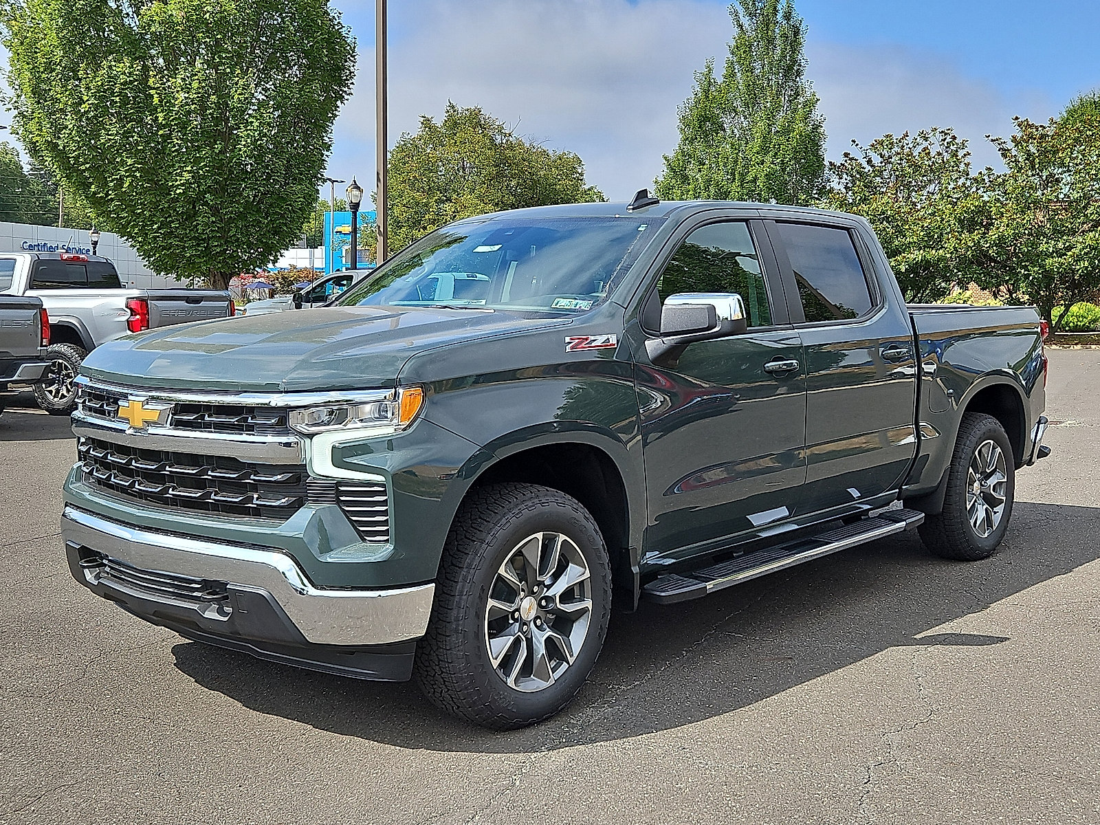 New 2026 Chevrolet Silverado 1500 LT image 2
