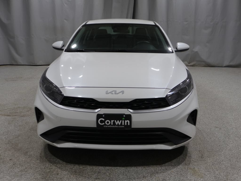 Used 2023 Kia Forte LXS FWD image 7