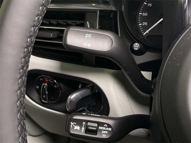 New 2026 Porsche Macan image 39