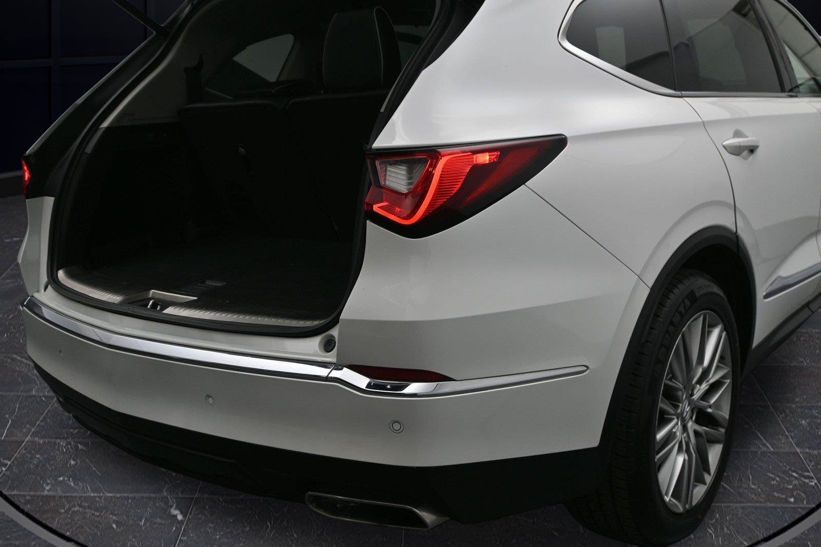 Used 2023 Acura MDX SH-AWD w/ Advance Package image 15
