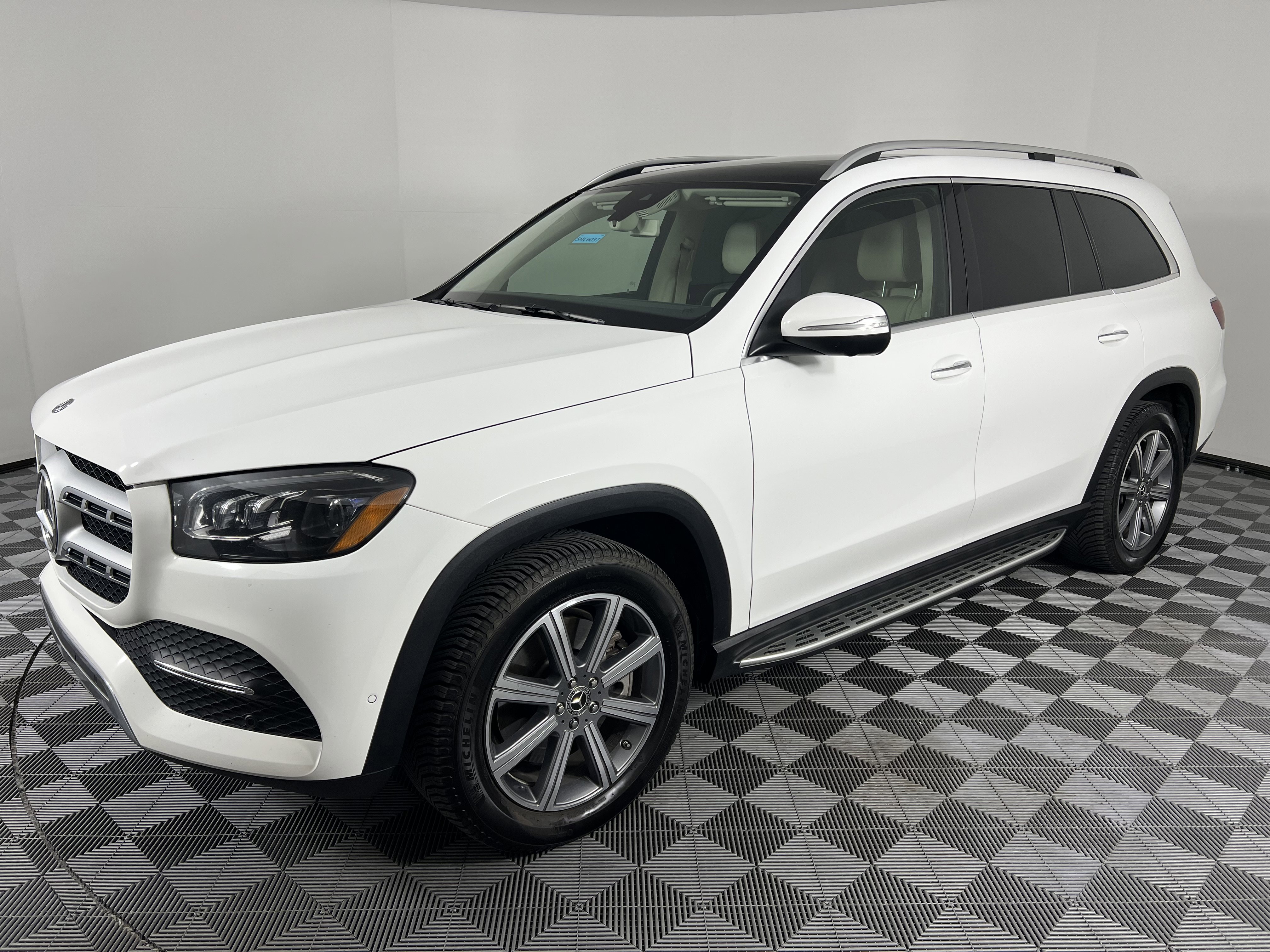 Used 2020 Mercedes-Benz GLS 450 4MATIC image 8