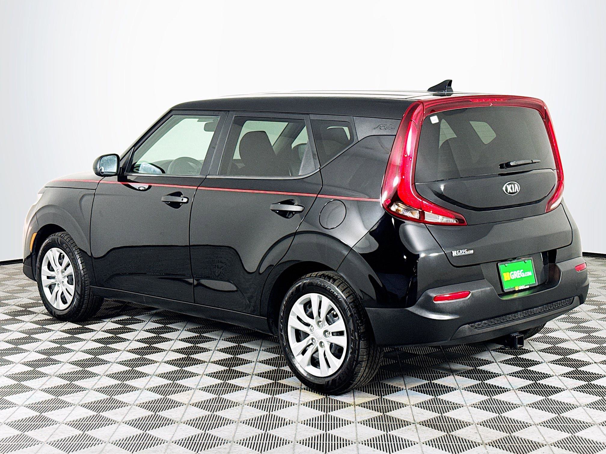 Used 2021 Kia Soul LX image 6