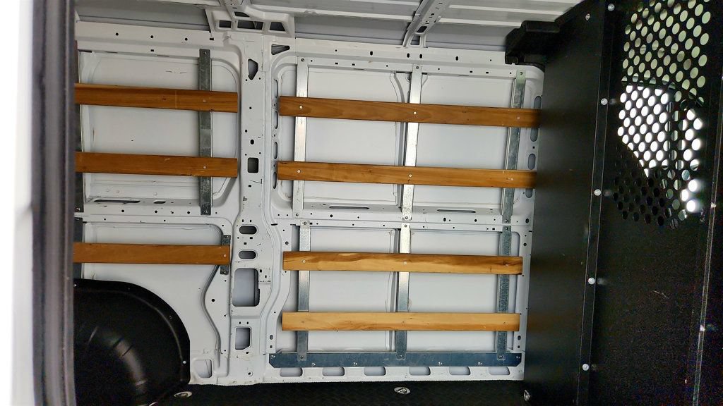 Used 2025 RAM ProMaster 2500 w/ U-Haul Equipment Group FWD image 22