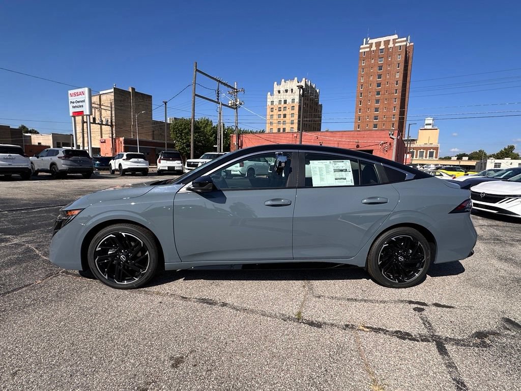 New 2026 Nissan Sentra SR w/ SR Premium Package FWD image 2