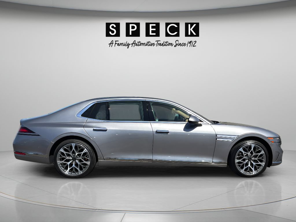 Used 2025 Genesis G90 3.5T AWD/4WD image 6