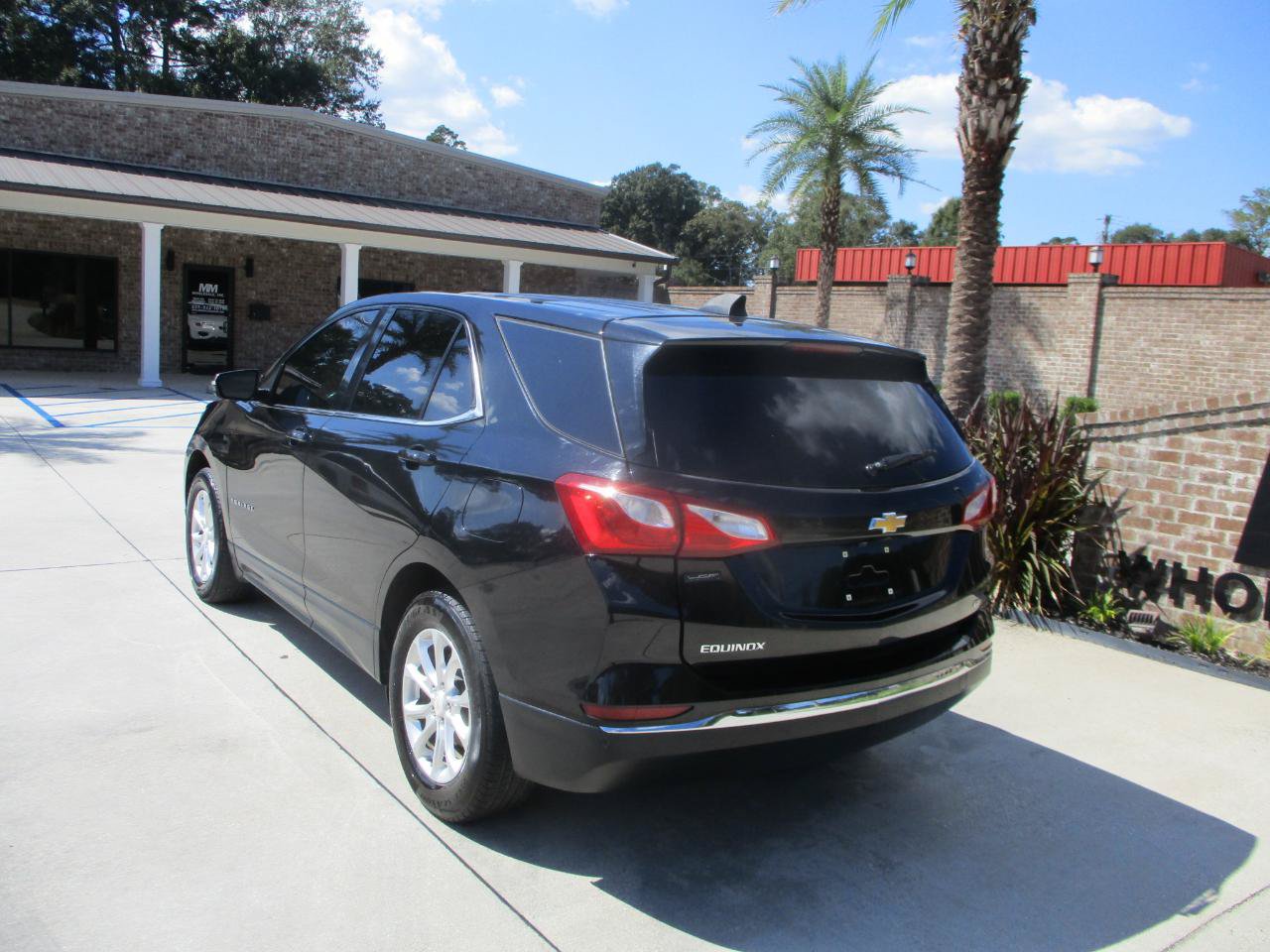 Used 2018 Chevrolet Equinox LT FWD image 27