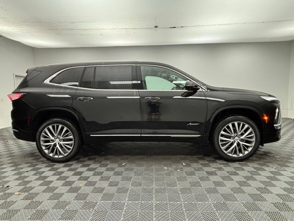New 2026 Buick Enclave Avenir w/ Super Cruise Package image 9