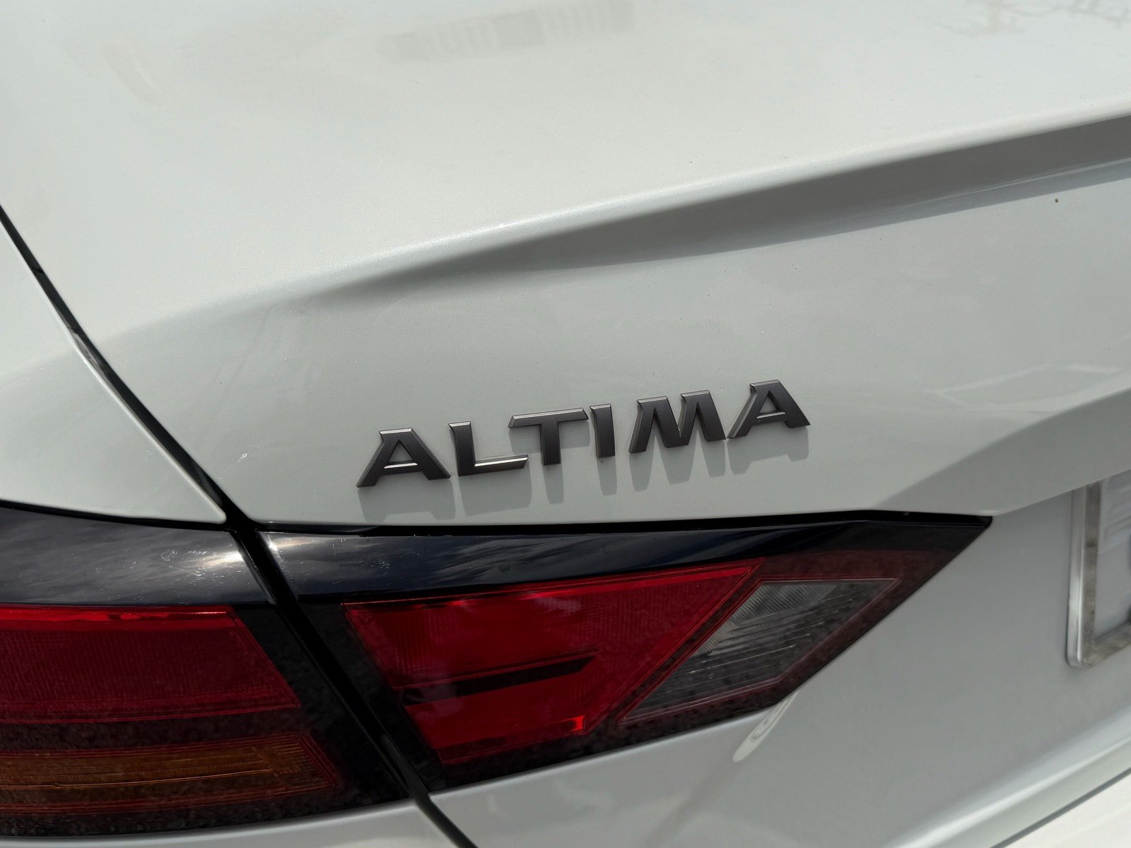 Certified 2024 Nissan Altima 2.5 SR AWD/4WD image 15