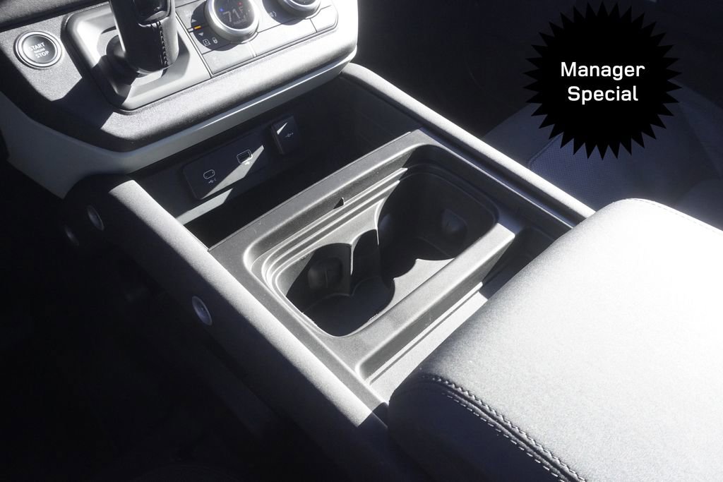 Used 2020 Land Rover Defender 110 SE image 13