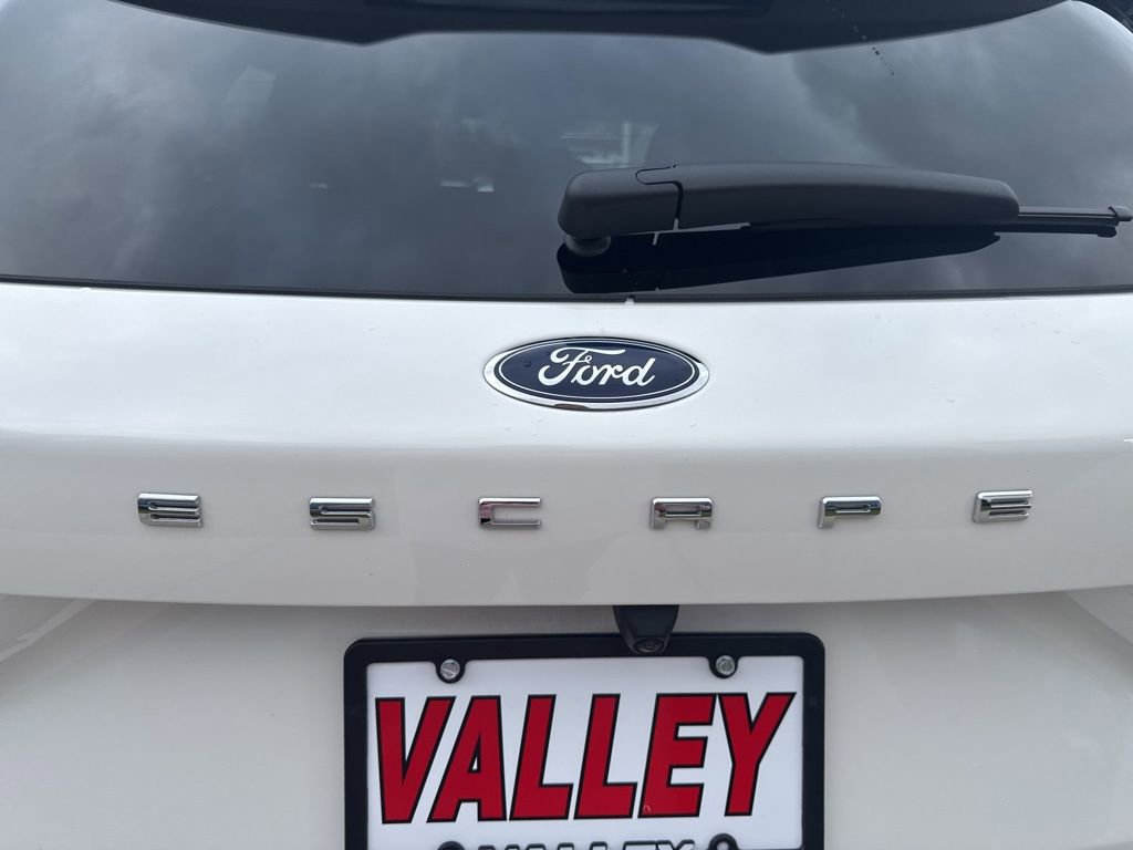 Certified 2024 Ford Escape ST-Line w/ Tech Pack #1 image 16