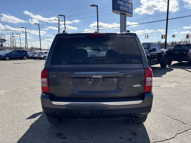 Used 2016 Jeep Patriot High Altitude image 6
