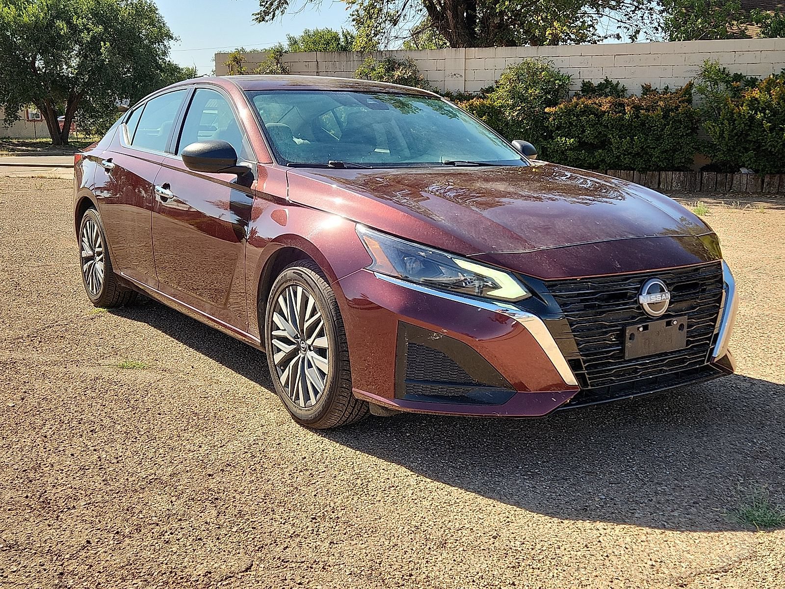 Used 2025 Nissan Altima 2.5 SV FWD image 6