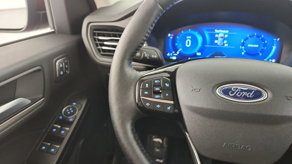 Used 2021 Ford Escape SEL w/ Technology Package AWD/4WD image 20