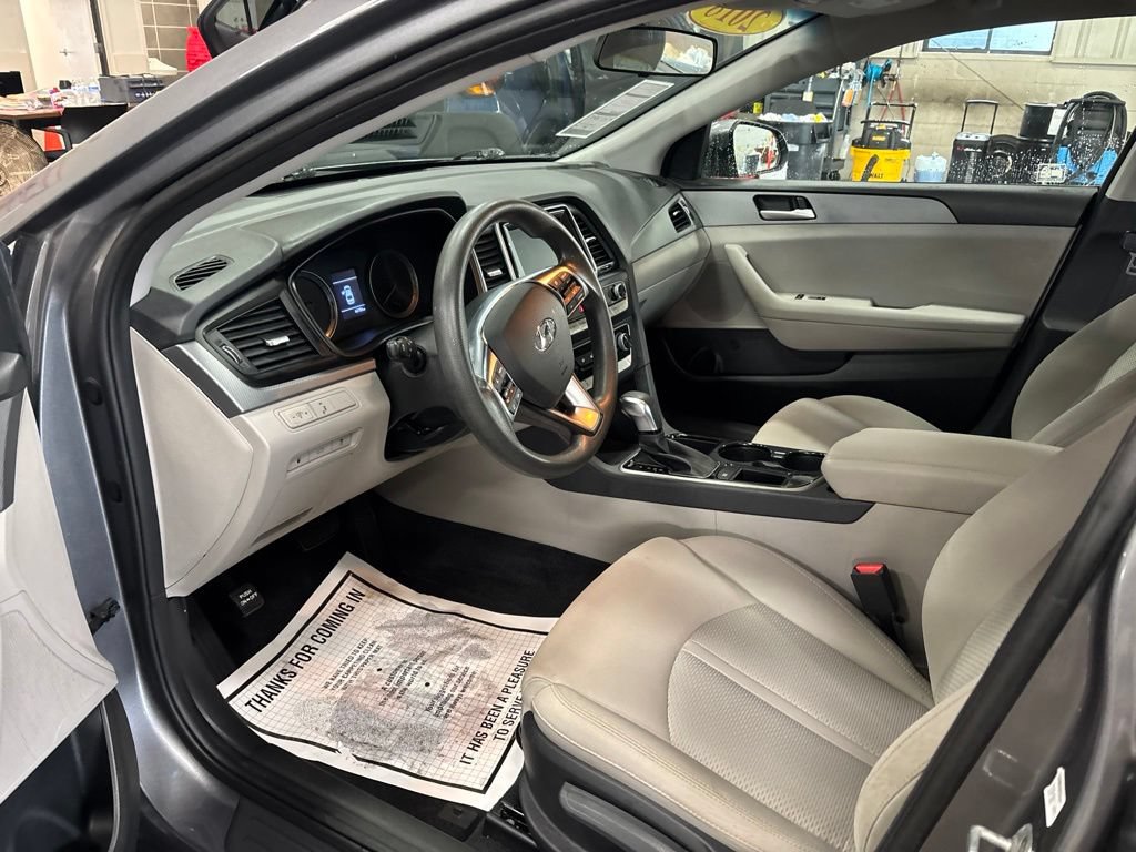 Used 2018 Hyundai Sonata SE FWD image 9