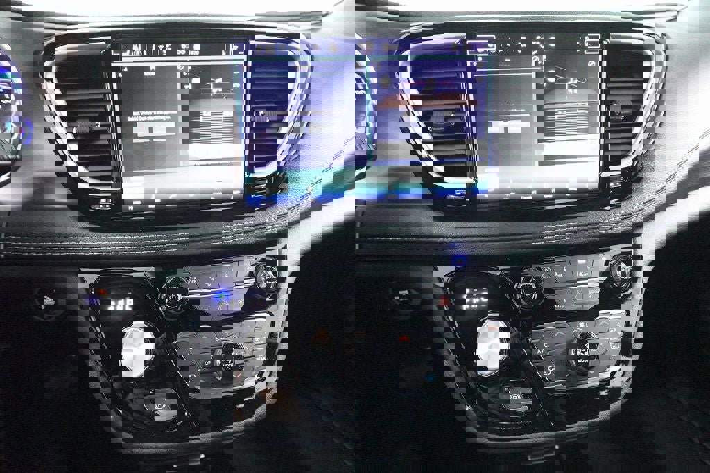 New 2026 Chrysler Pacifica Select w/ S Appearance Package image 18