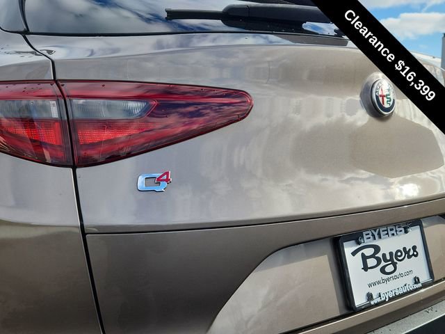 Used 2019 Alfa Romeo Stelvio Ti Lusso w/ Quick Order Package 22X Lusso image 12