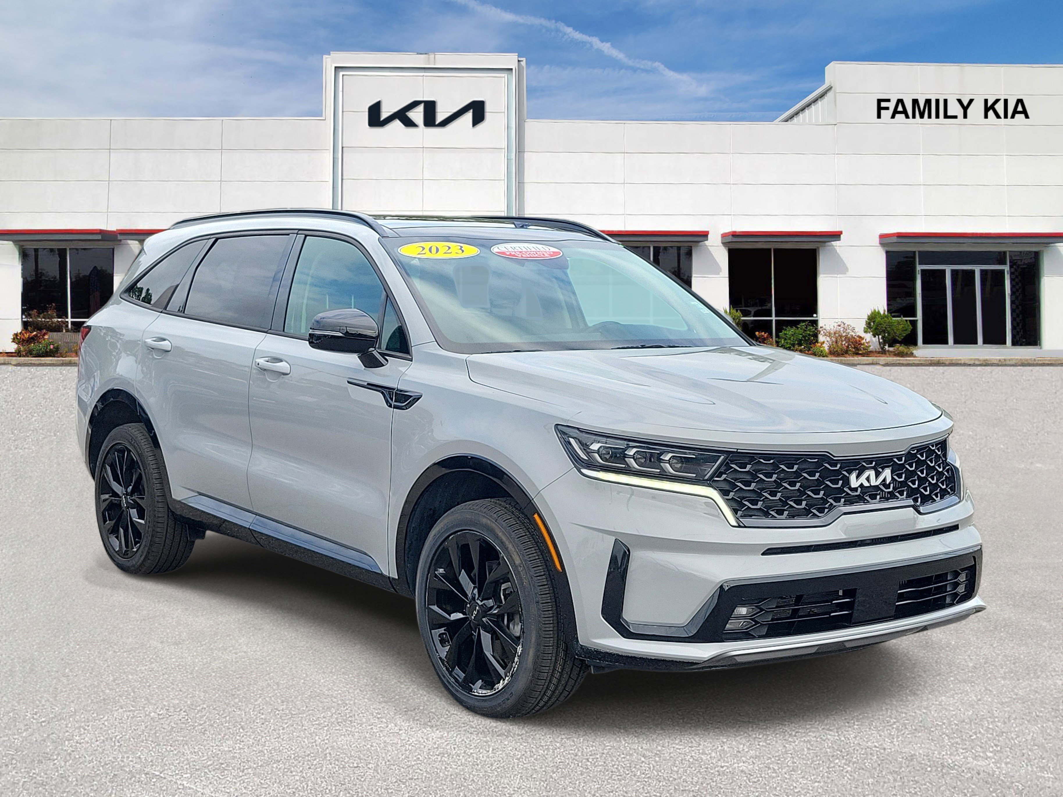 Certified 2023 Kia Sorento SX AWD/4WD image 1