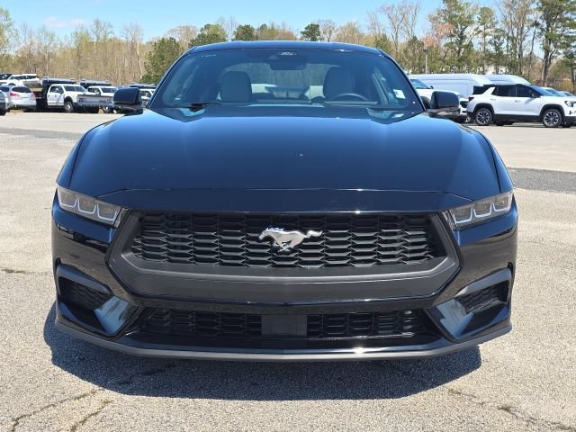 Used 2024 Ford Mustang Coupe RWD image 8