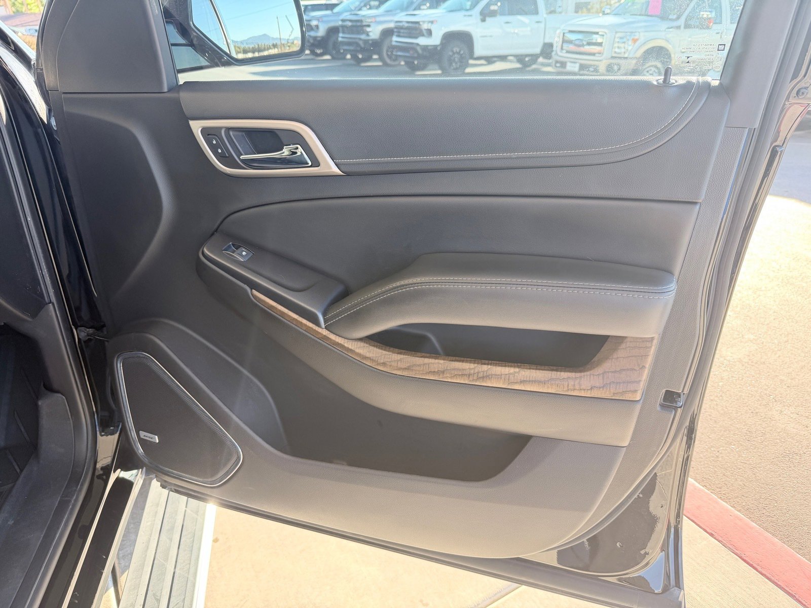 Used 2018 GMC Yukon Denali w/ Denali Ultimate Package image 22