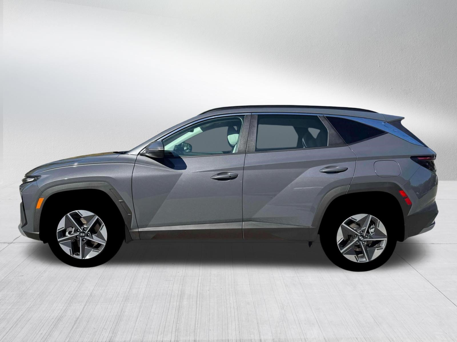 New 2026 Hyundai Tucson SEL w/ Tow & Go Package AWD/4WD image 3