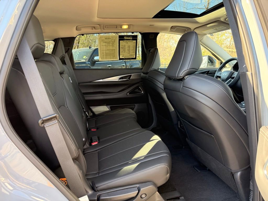Used 2026 INFINITI QX60 Luxe w/ Cargo Package AWD/4WD image 39