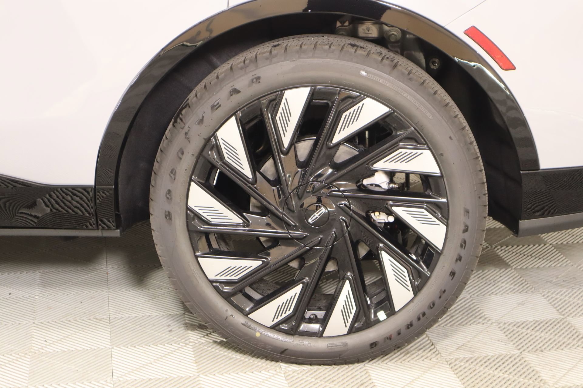 New 2026 Lincoln Nautilus Reserve AWD/4WD image 21