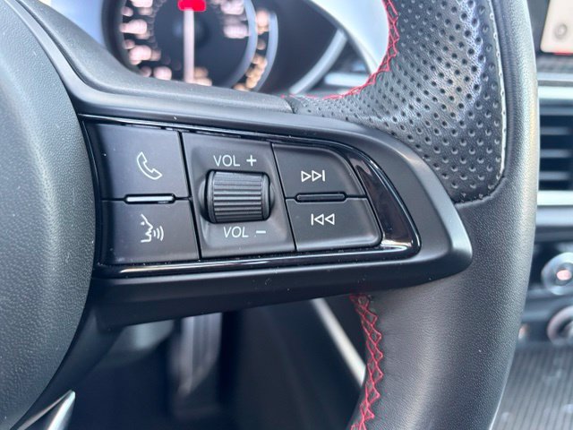 Used 2023 Alfa Romeo Stelvio Estrema AWD/4WD image 24