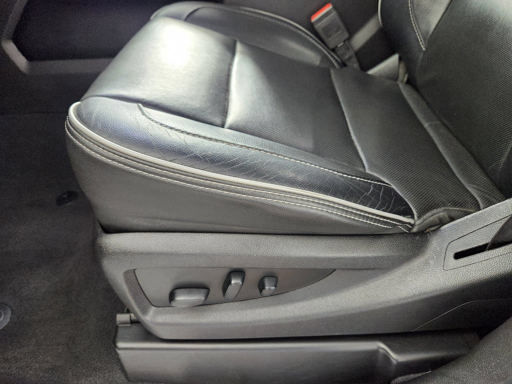 Used 2019 Chevrolet Silverado 2500 High Country w/ Duramax Plus Package AWD/4WD image 13