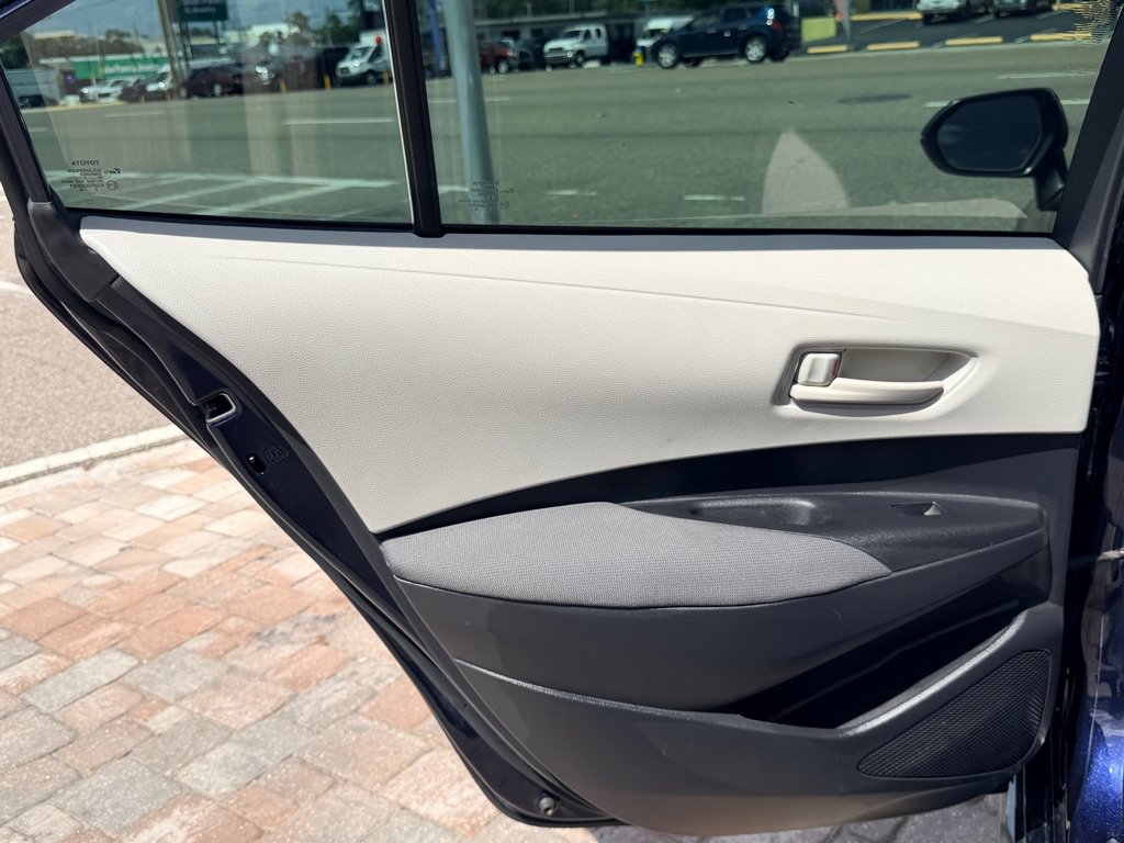 Used 2022 Toyota Corolla LE FWD image 22