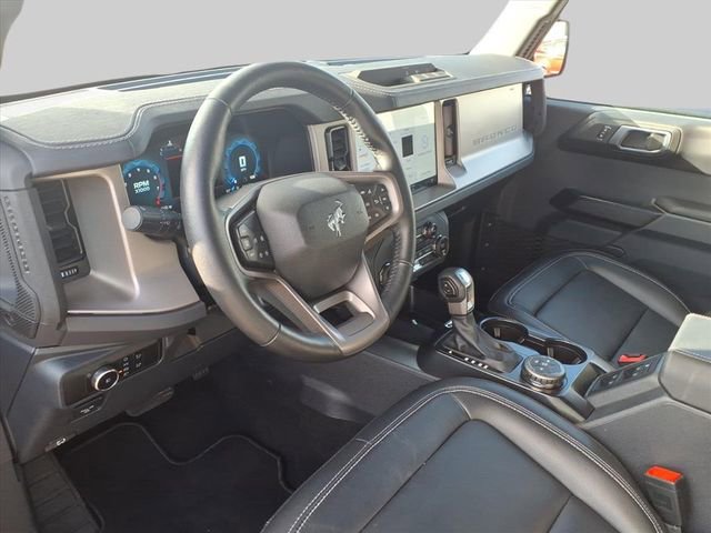 Used 2025 Ford Bronco Outer Banks image 14