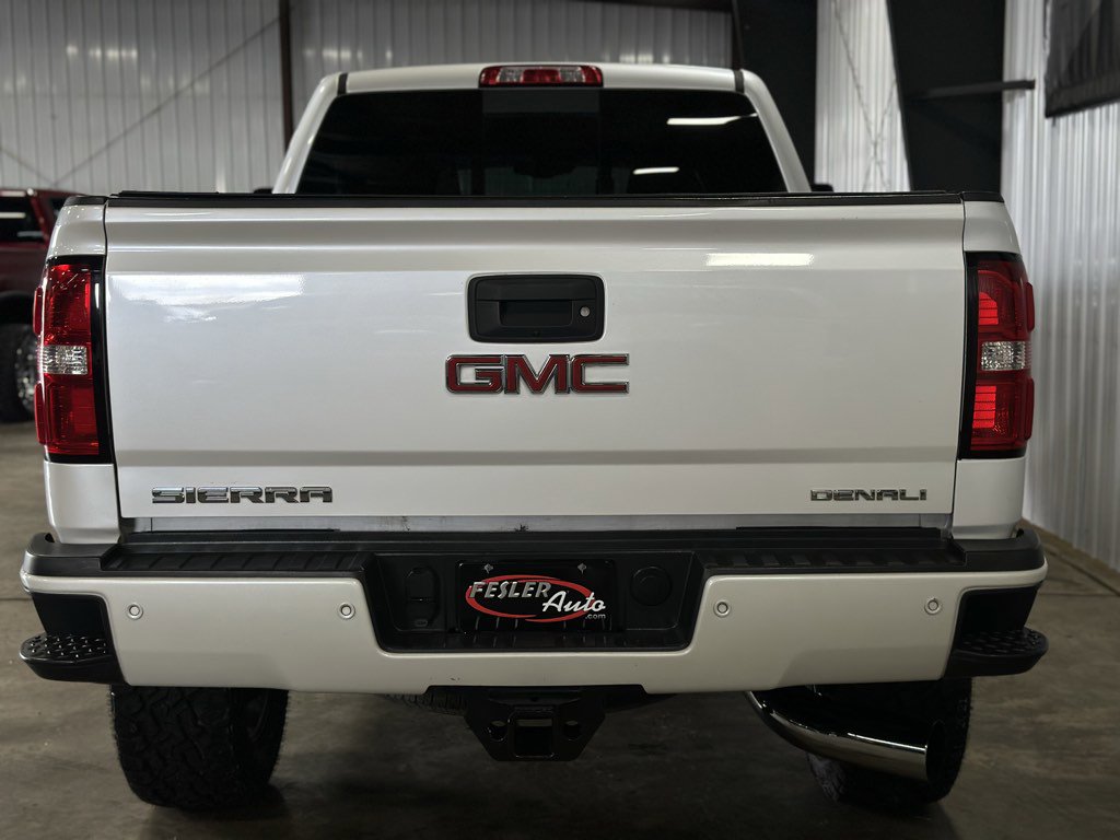 Used 2018 GMC Sierra 2500 Denali w/ Duramax Plus Package image 4