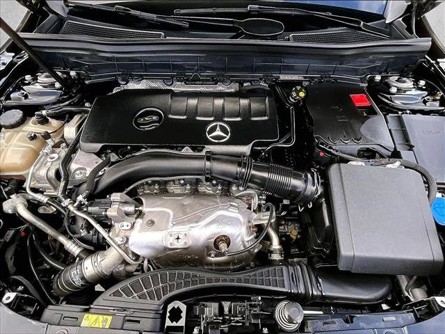 Certified 2023 Mercedes-Benz GLB 250 image 11
