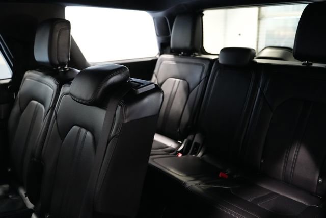 Used 2021 Ford Expedition Limited image 17