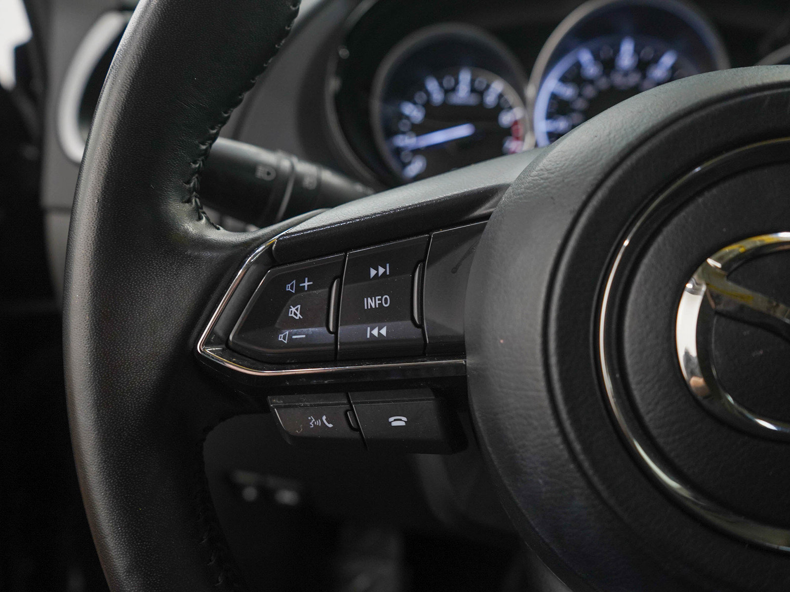 Used 2023 MAZDA CX-9 Touring AWD/4WD image 27