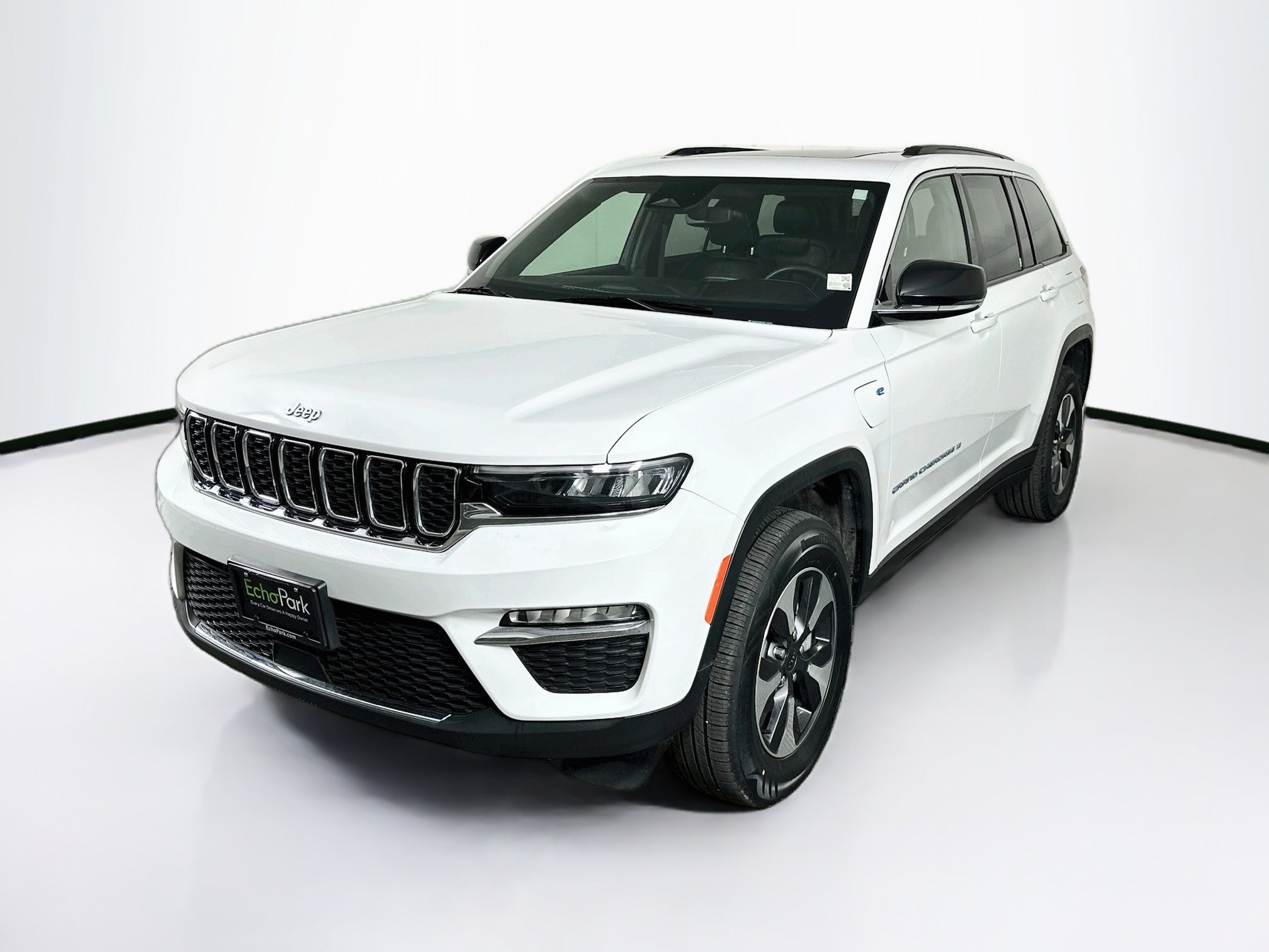Used 2024 Jeep Grand Cherokee Limited 4xe AWD/4WD image 3