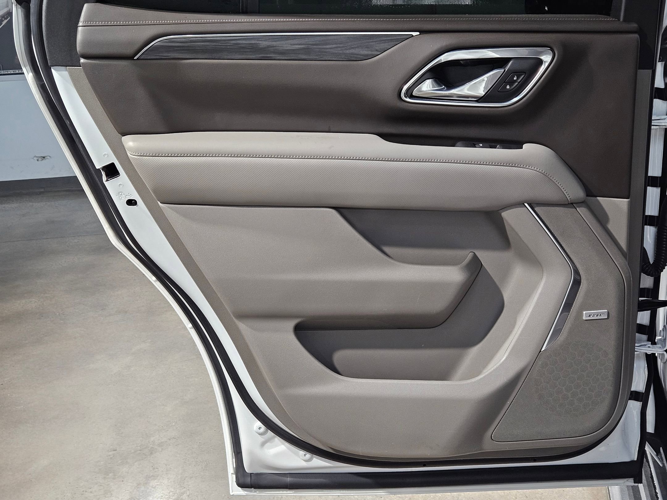 Used 2021 GMC Yukon SLT w/ SLT Luxury Package image 35