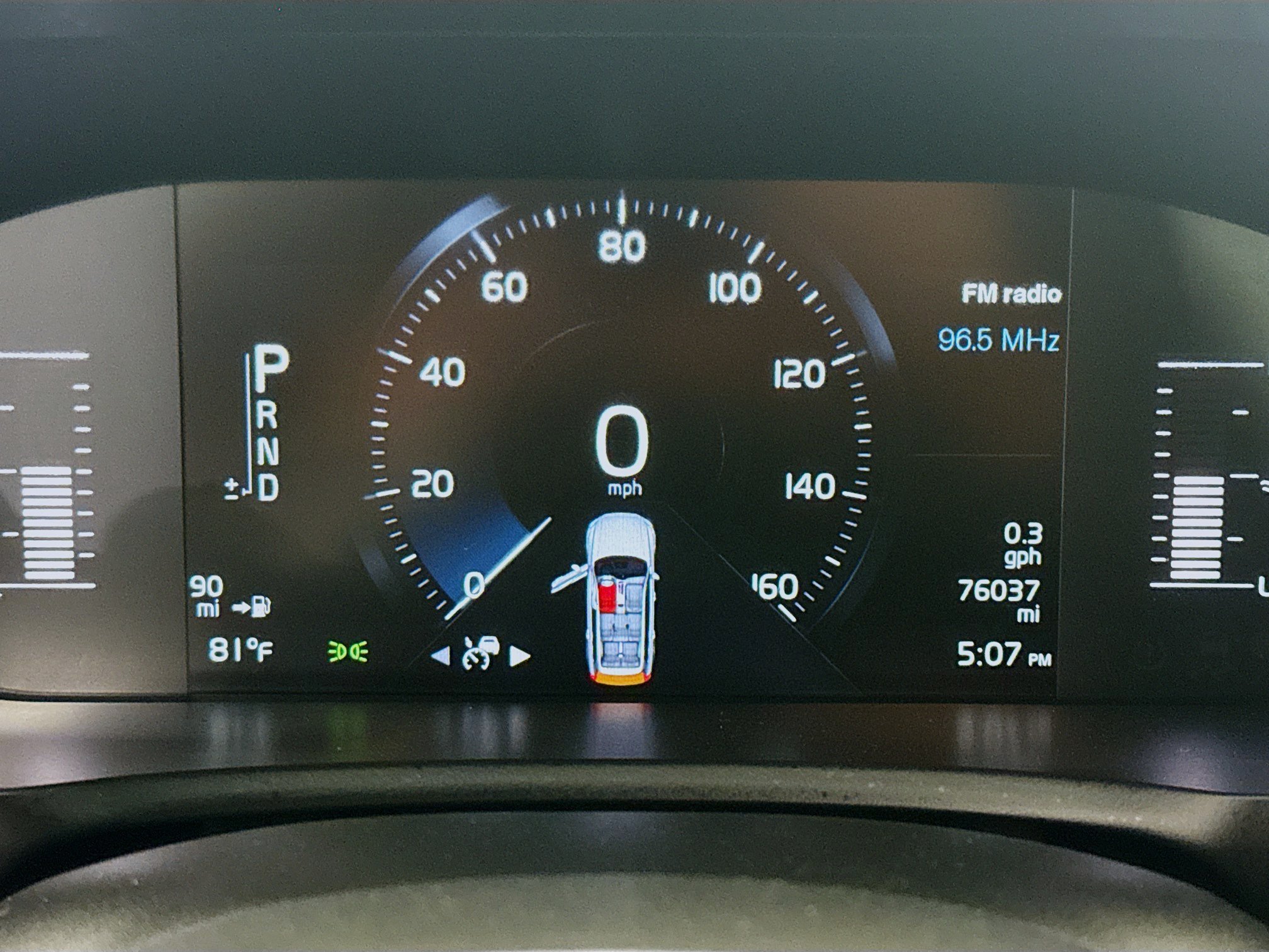 Used 2019 Volvo XC90 T5 Momentum w/ Protection Package Premier FWD image 16