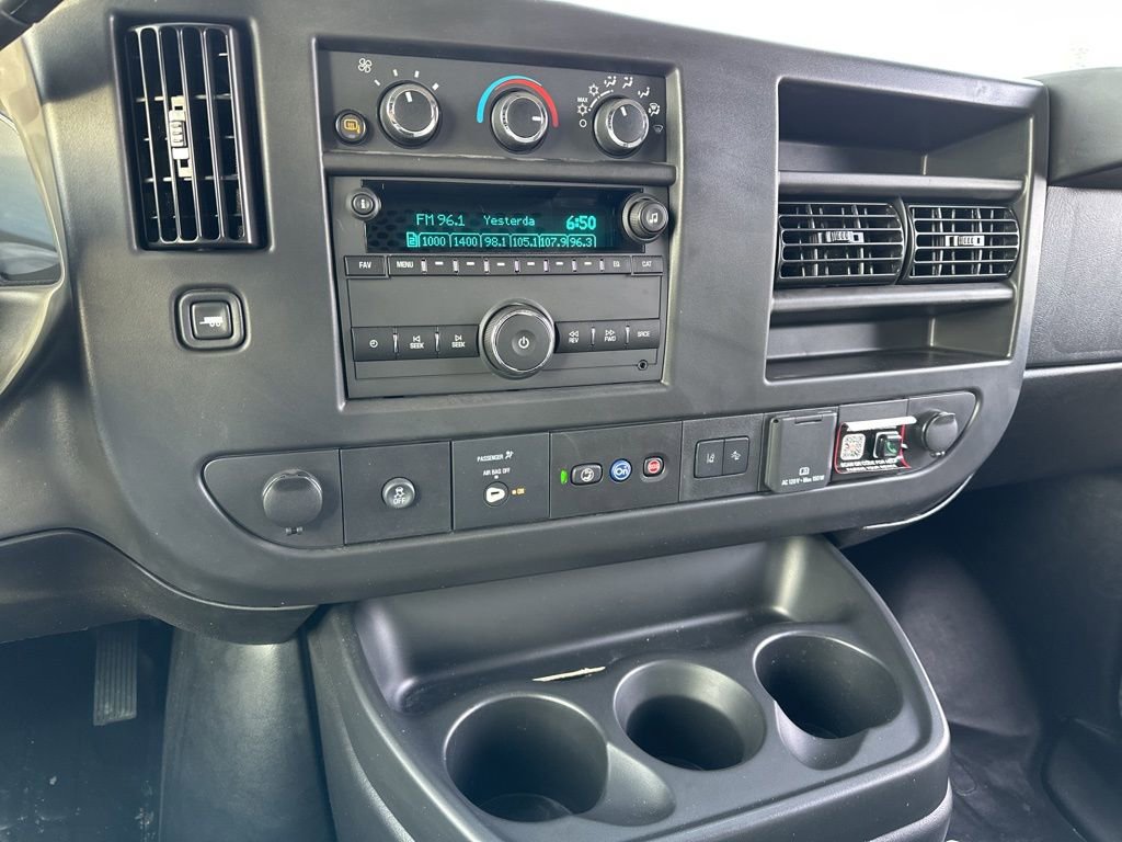 Used 2025 Chevrolet Express 2500 Extended w/ Communications Package image 35