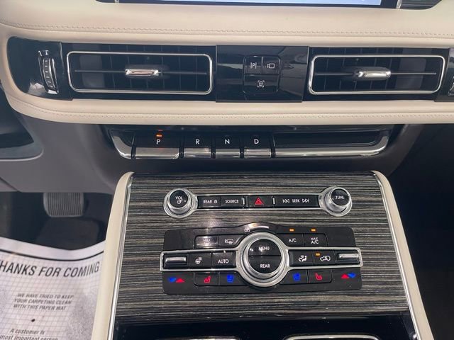 Used 2023 Lincoln Aviator Black Label AWD/4WD image 41