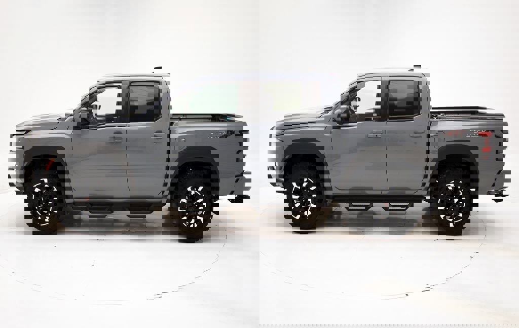 Used 2023 Nissan Frontier PRO-4X w/ Pro Convenience Package image 7