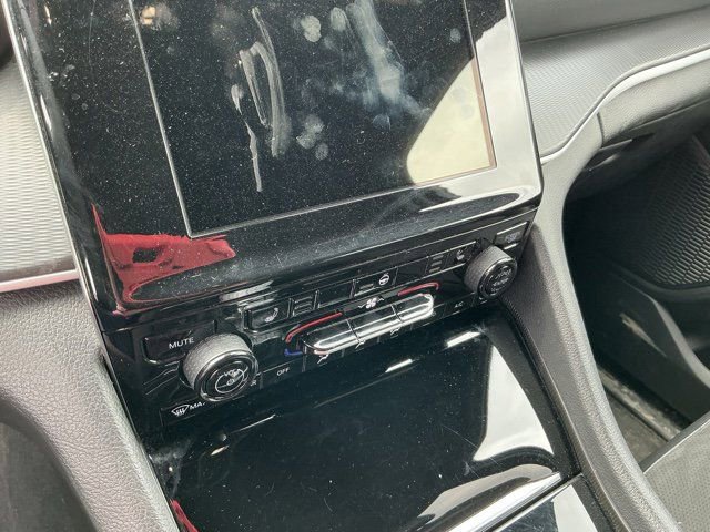 Used 2024 Jeep Grand Cherokee Altitude image 21