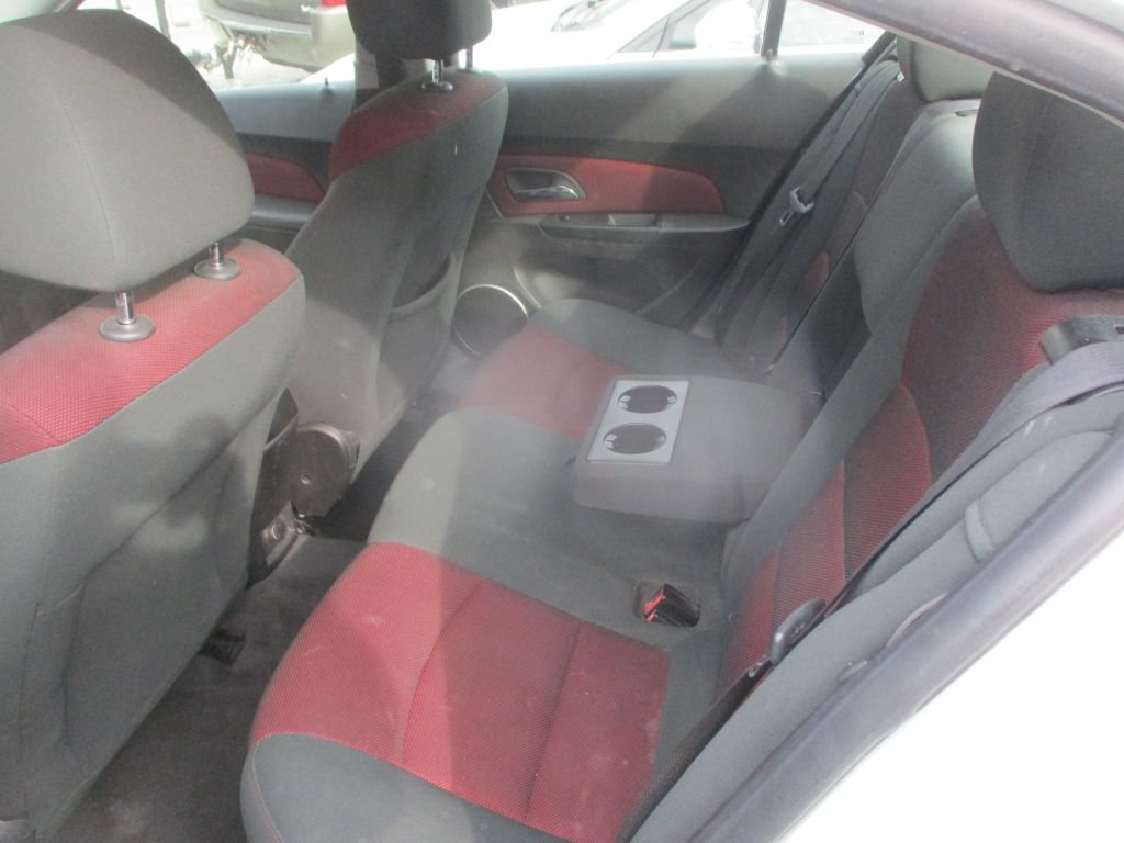 Used 2012 Chevrolet Cruze LT FWD image 12
