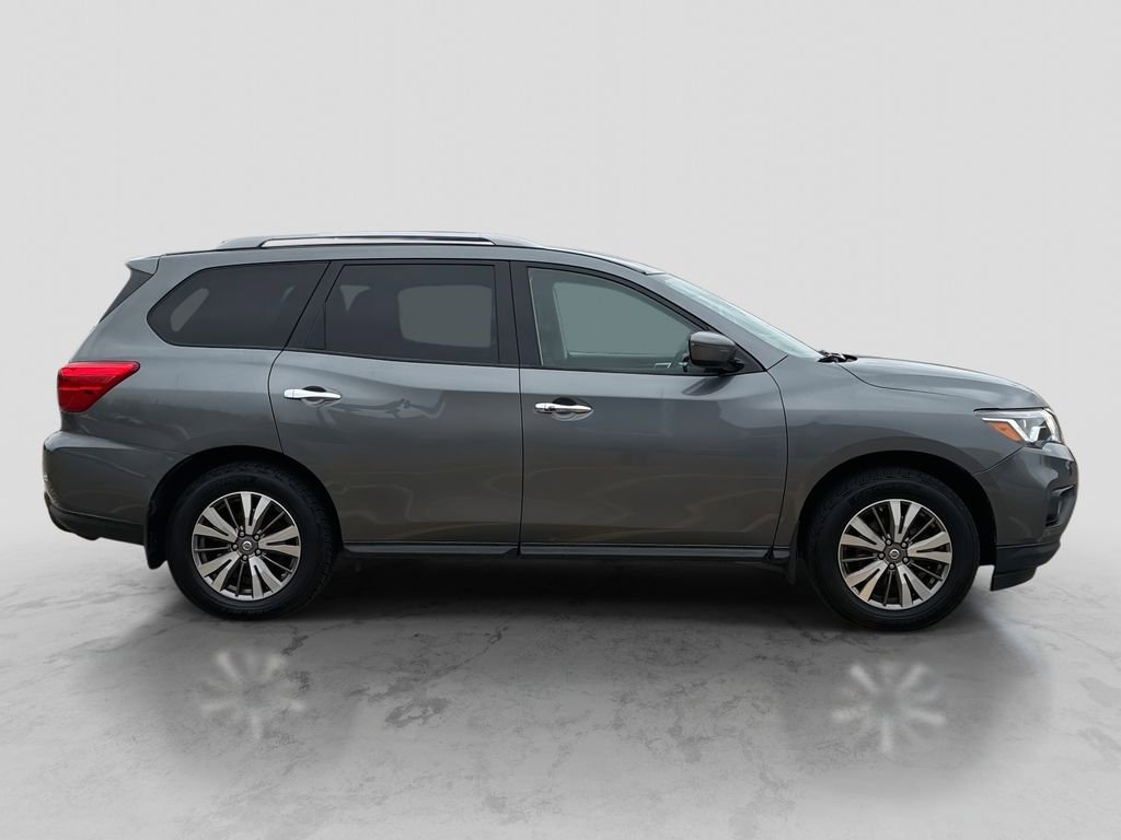 Used 2018 Nissan Pathfinder S image 8