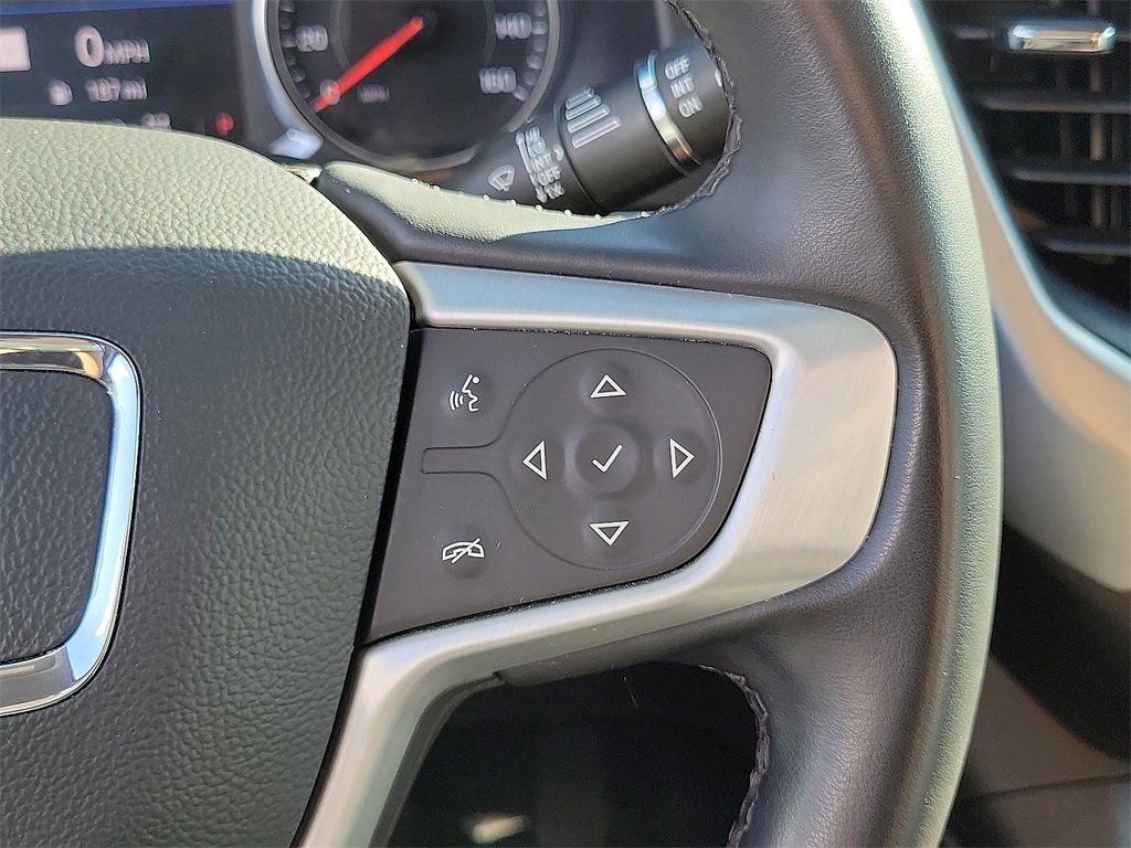 Used 2023 GMC Acadia SLT AWD/4WD image 5