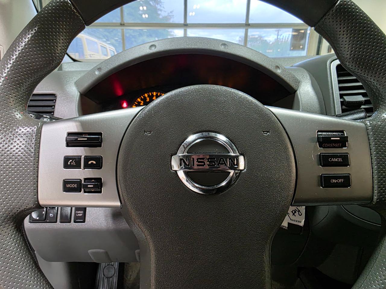 Used 2015 Nissan Frontier SV RWD image 26